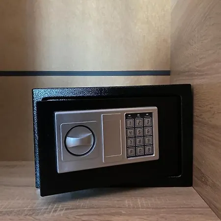 Gnaios Penthouse 아파트