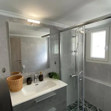 Gnaios Penthouse Daire