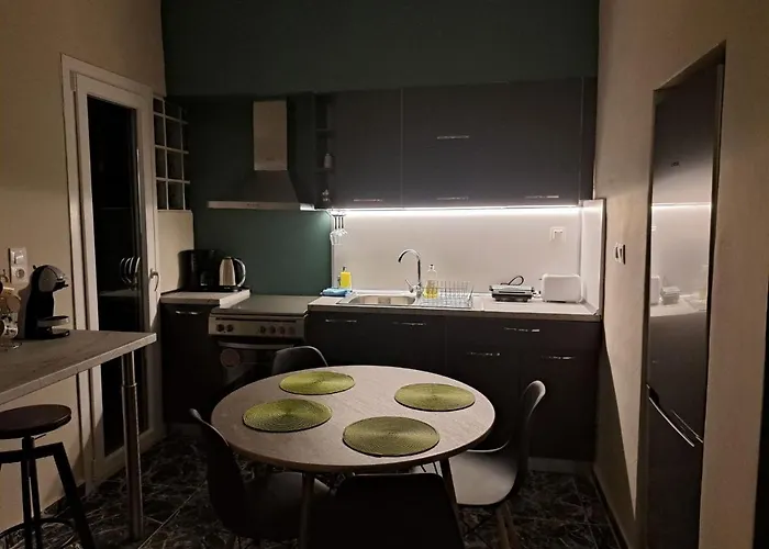 Gnaios Penthouse Apartmán *
