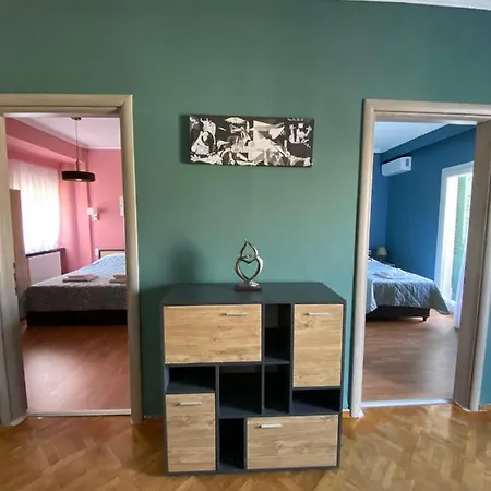 Gnaios Penthouse *