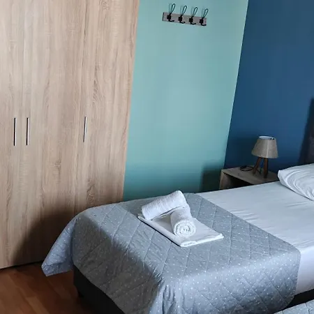 Gnaios Penthouse Апартаменты *