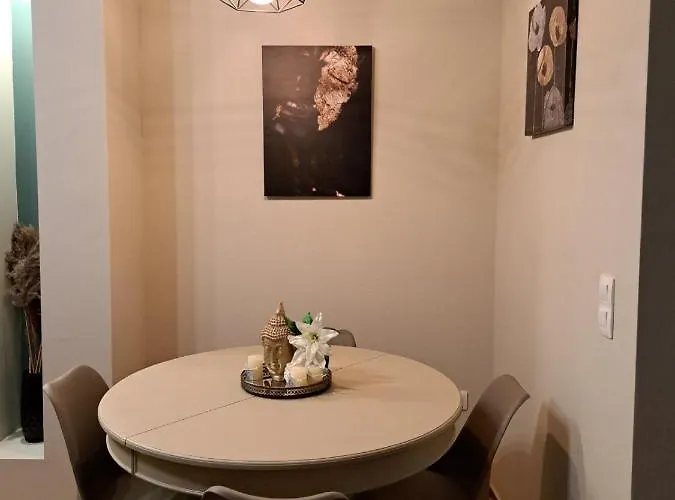 Gnaios Penthouse Lägenhet *